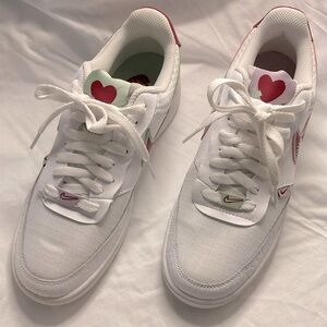 Women’s Sneaker Nike Court Vision Low - Valentine's Day perfection!